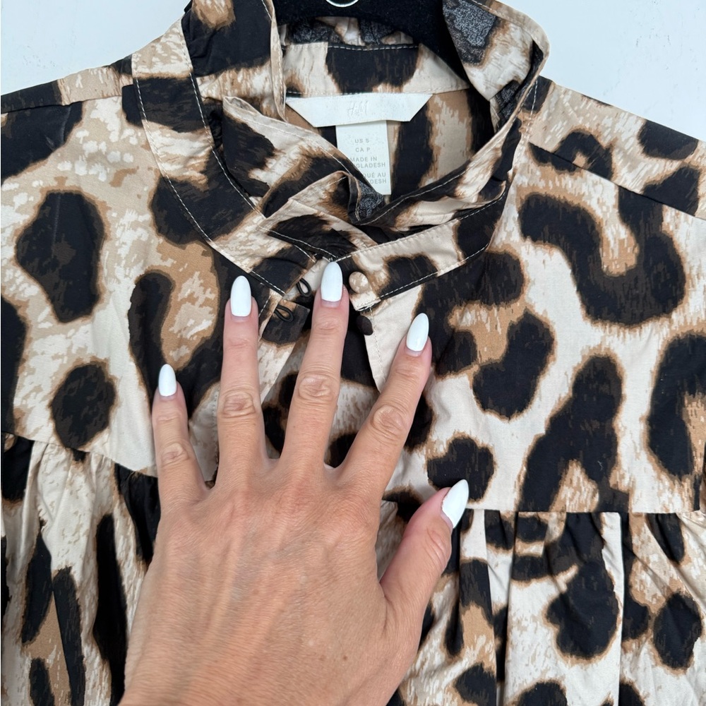 H&M Ruffle Trimmed Blouse - Picture 3 of 7